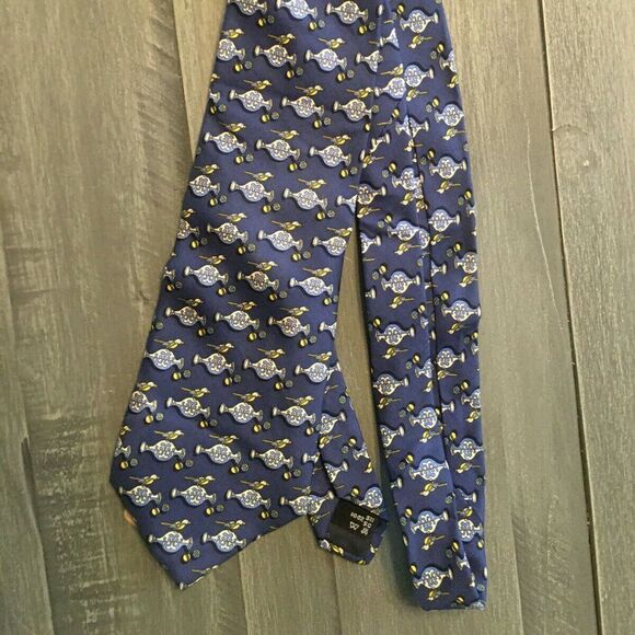 SALVATORE FERRAGAMO Gorgeous SILK NECK TIE Blue BIRD & BOTTLE/Vase PRINT - Picture 1 of 3